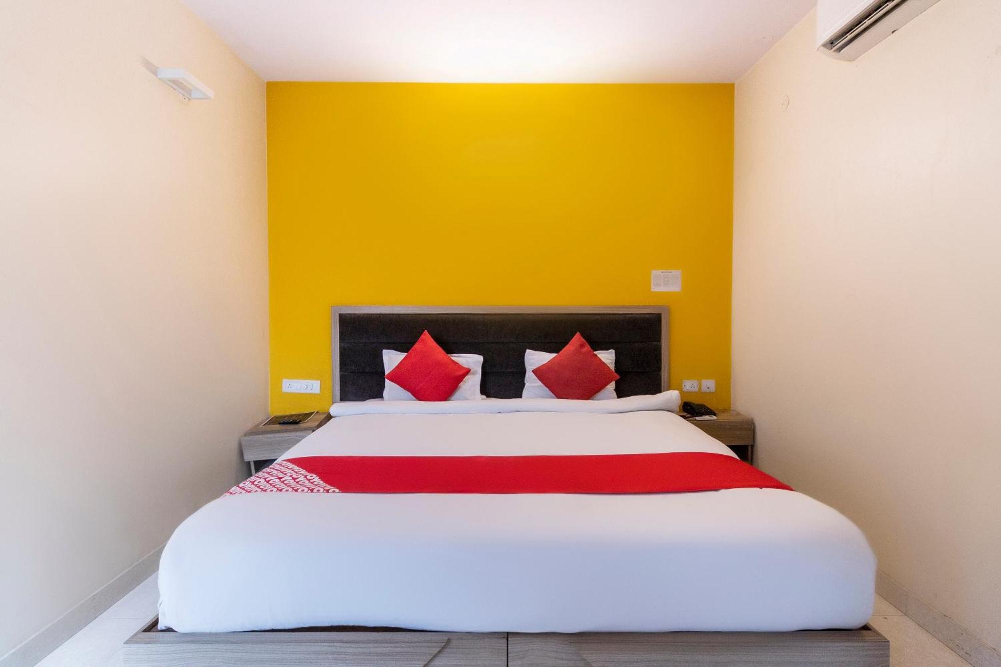 Hotel O Golden Inn Near Cubbon Park Bengaluru Zewnętrze zdjęcie