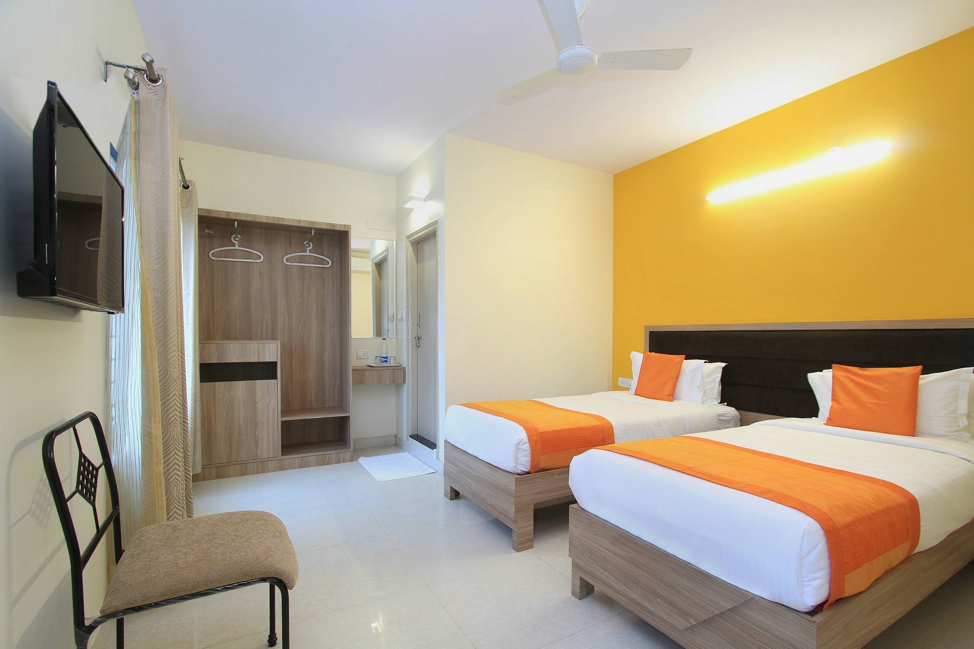 Hotel O Golden Inn Near Cubbon Park Bengaluru Zewnętrze zdjęcie