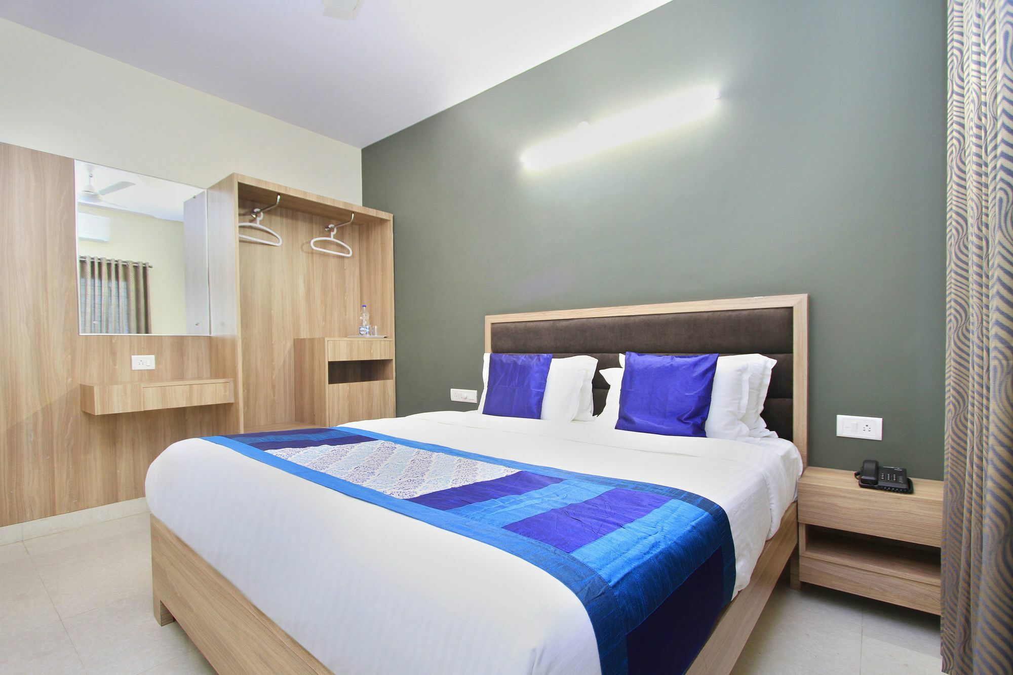 Hotel O Golden Inn Near Cubbon Park Bengaluru Zewnętrze zdjęcie
