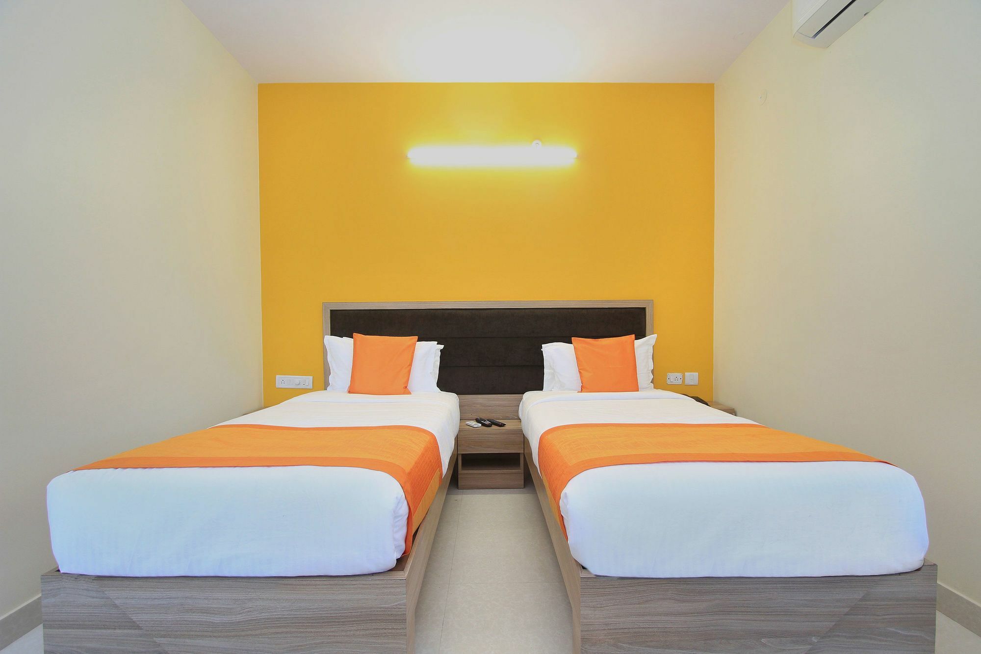 Hotel O Golden Inn Near Cubbon Park Bengaluru Zewnętrze zdjęcie