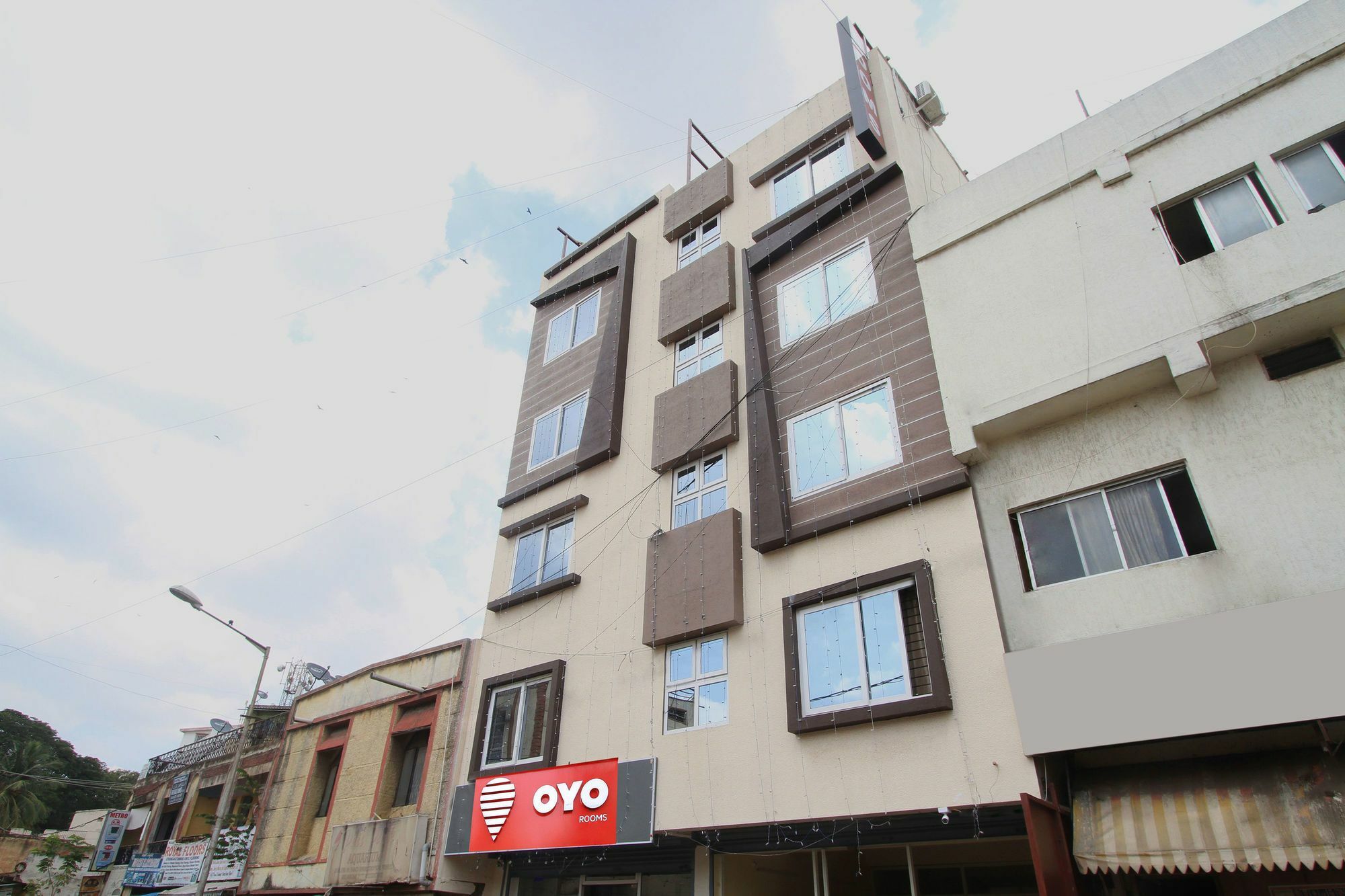 Hotel O Golden Inn Near Cubbon Park Bengaluru Zewnętrze zdjęcie